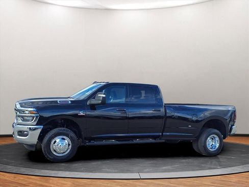 New 2026 RAM 3500 Tradesman image 10