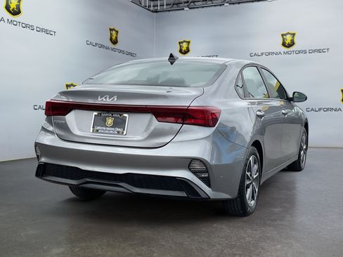 Used 2023 Kia Forte LXS FWD image 5