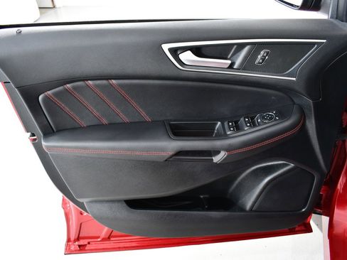 Used 2024 Ford Edge ST-Line image 24