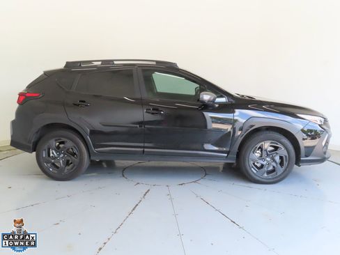 Used 2025 Subaru Crosstrek 2.5i Limited AWD/4WD image 2