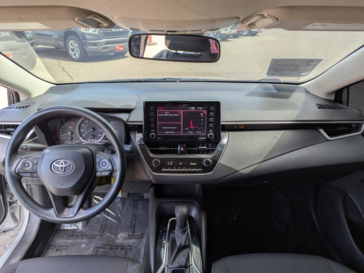 Used 2022 Toyota Corolla LE FWD image 19