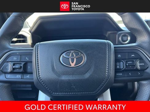 Certified 2026 Toyota 4Runner SR5 AWD/4WD image 32