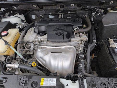 Used 2016 Toyota RAV4 XLE image 21