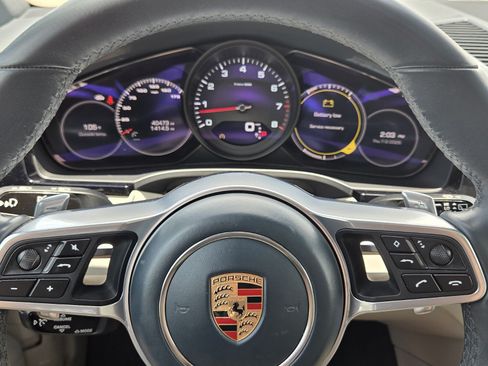 Used 2020 Porsche Cayenne AWD/4WD image 20