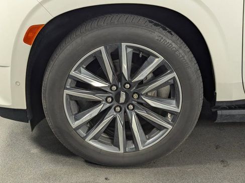 Used 2021 Cadillac Escalade ESV Sport Platinum image 9