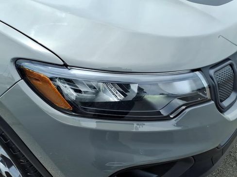 Certified 2022 Jeep Compass Trailhawk AWD/4WD image 11