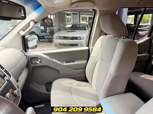 Used 2017 Nissan Frontier SV w/ SV Value Truck Package RWD image 20