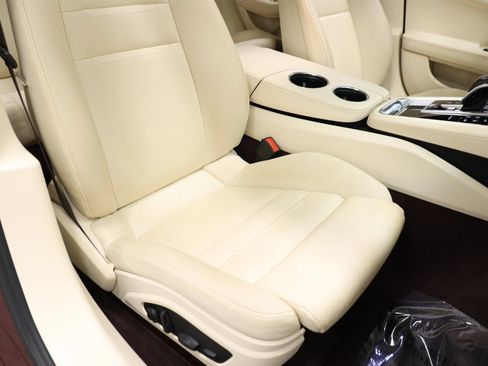 Used 2022 Porsche Panamera image 95