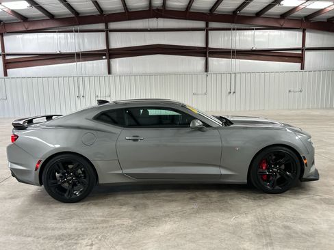 Used 2023 Chevrolet Camaro LT w/ Technology Package image 6