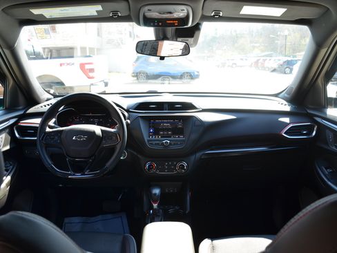 Used 2022 Chevrolet TrailBlazer RS image 22