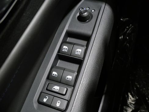 New 2026 Jeep Compass Latitude image 12