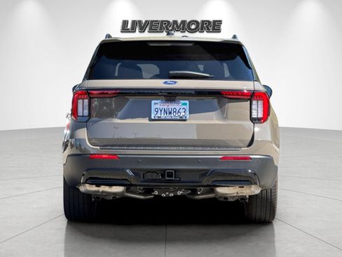 Used 2026 Ford Explorer ST-Line w/ ST-Line Street Pack RWD image 4