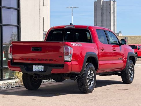 Used 2023 Toyota Tacoma TRD Off-Road w/ Technology Package image 5