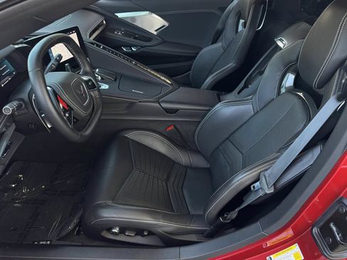 Used 2025 Chevrolet Corvette Stingray Preferred Cpe w/ Z51 Performance Package RWD image 15