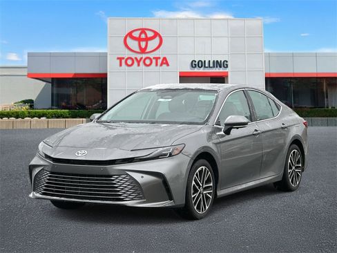 New 2026 Toyota Camry XLE image 6