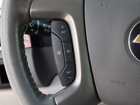 Used 2011 Chevrolet Avalanche LT RWD image 26