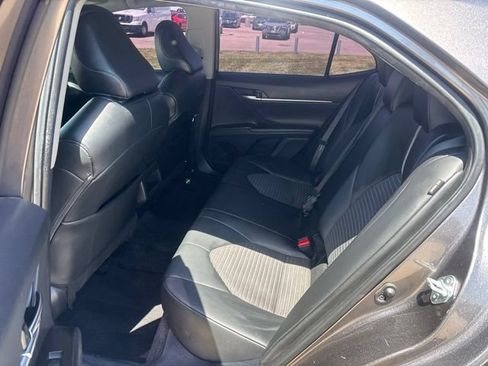 Used 2022 Toyota Camry SE w/ Carpet Mat Package (TMS) FWD image 24