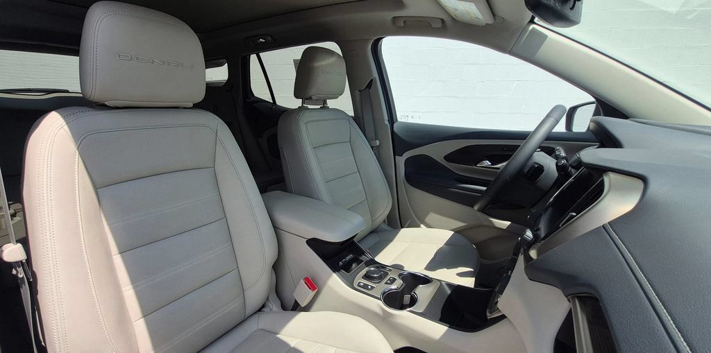 Used 2024 GMC Terrain Denali w/ Denali Premium Package AWD/4WD image 66