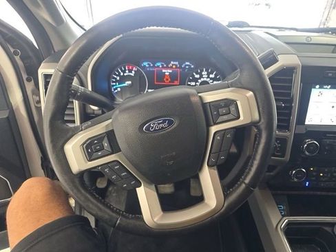 Used 2019 Ford F250 Lariat w/ Lariat Ultimate Package AWD/4WD image 9