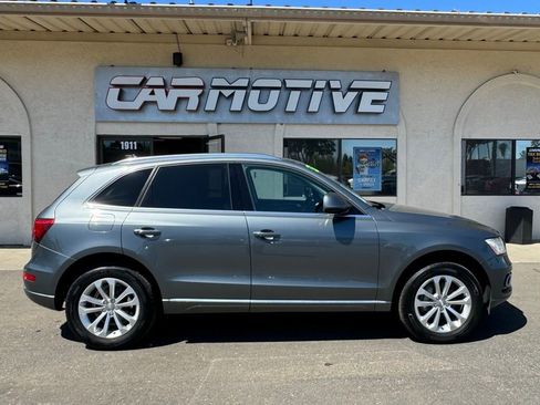 Used 2017 Audi Q5 2.0T Premium w/ Audi MMI Navigation Plus AWD/4WD image 3