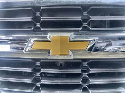Used 2017 Chevrolet Silverado 1500 LT w/ All Star Edition AWD/4WD image 30
