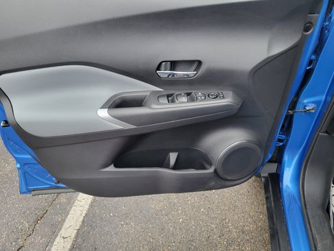 Used 2023 Nissan Kicks SR w/ SR Premium Package image 18