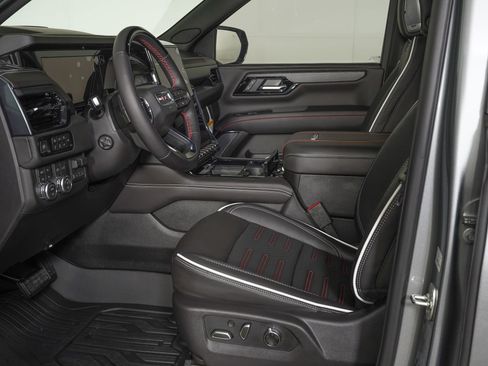 Used 2026 GMC Yukon XL AT4 Ultimate w/ LPO, Floor Liner Package AWD/4WD image 16