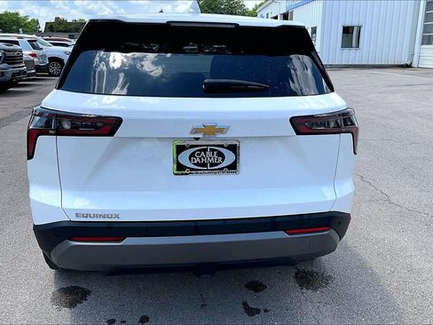 Used 2026 Chevrolet Equinox LT FWD image 6