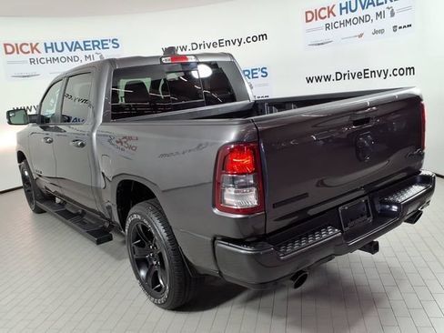 Used 2022 RAM 1500 Big Horn AWD/4WD image 6