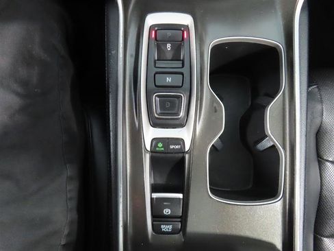 Used 2018 Honda Accord Touring image 25