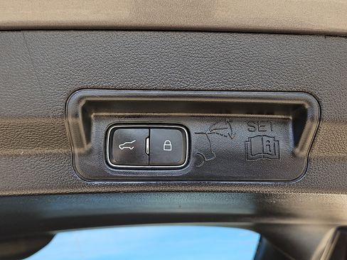 Used 2021 Ford Explorer Timberline image 8