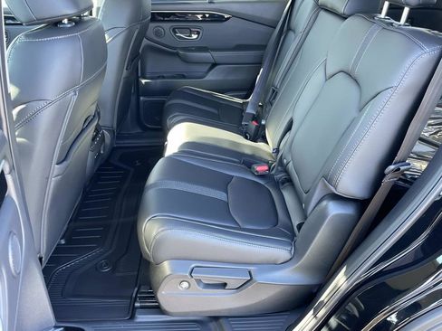 New 2025 Honda Pilot EX-L image 9