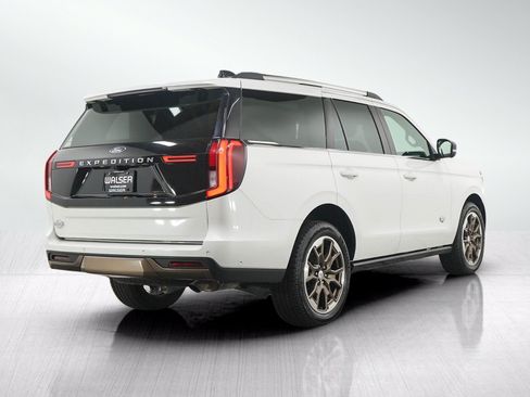 Used 2025 Ford Expedition King Ranch AWD/4WD image 5