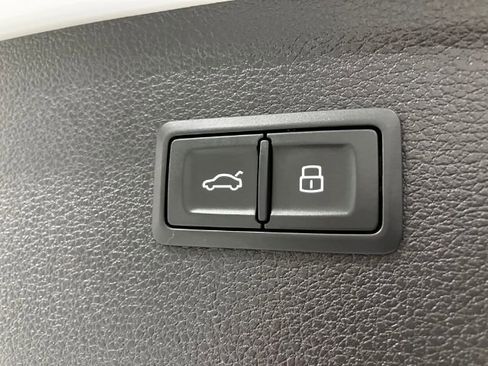 Used 2018 Audi Q5 2.0T Premium Plus w/ Premium Plus Package image 35