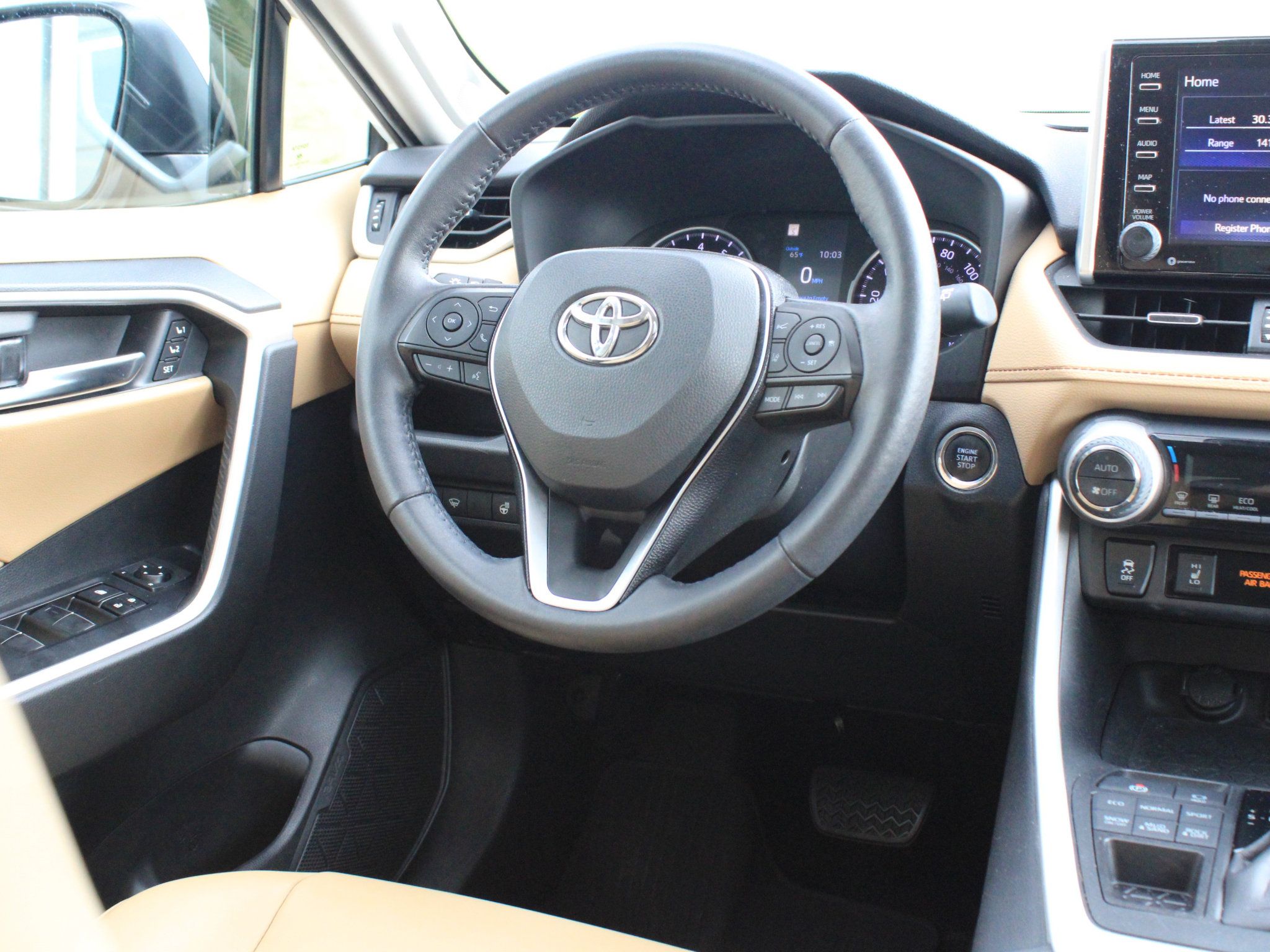 Used 2020 Toyota RAV4 XLE Premium AWD/4WD image 14