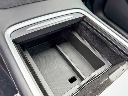 Used 2021 Tesla Model Y Long Range image 29