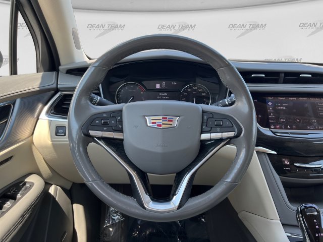 Used 2022 Cadillac XT6 Premium Luxury AWD/4WD image 14