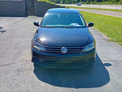 Used 2017 Volkswagen Jetta S w/ Jetta S Cold Weather Package FWD image 8