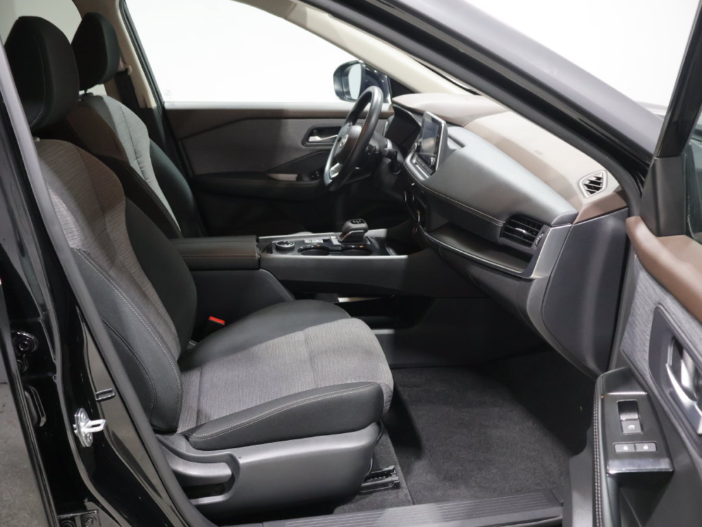 Used 2023 Nissan Rogue SV AWD/4WD image 22