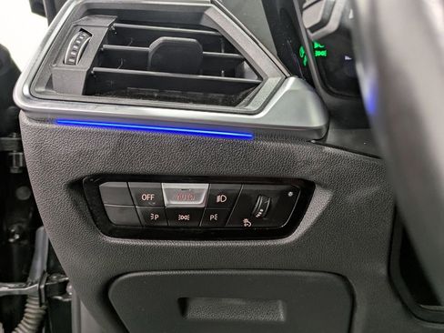 Used 2021 BMW M440i Convertible w/ Premium Package image 24