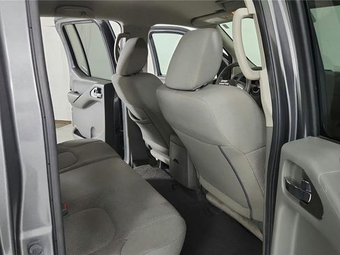 Used 2021 Nissan Frontier SV w/ SV Utility Package image 24