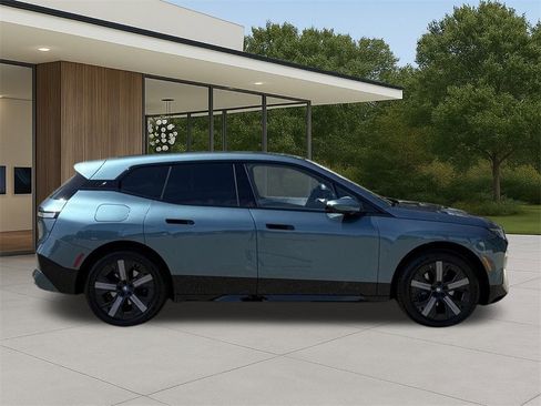 Used 2025 BMW iX xDrive50 w/ Sport Package image 5