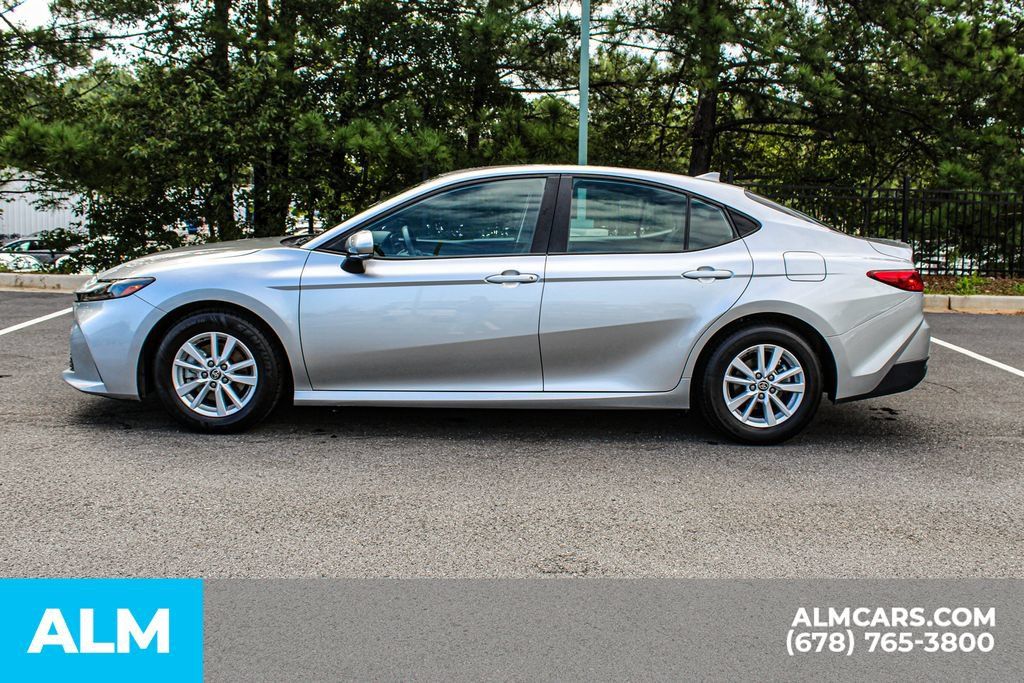 Used 2025 Toyota Camry LE FWD image 6