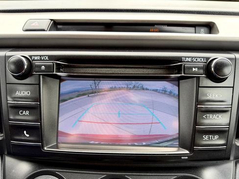 Used 2016 Toyota RAV4 LE AWD/4WD image 25