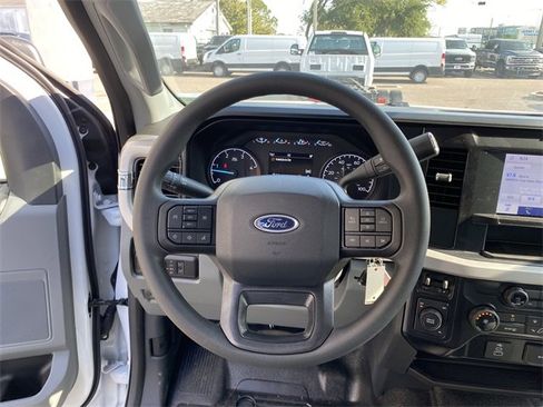 New 2025 Ford F550 4x4 SuperCab Super Duty image 66