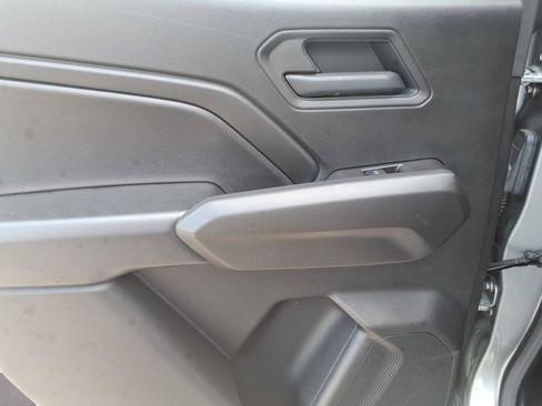 Used 2025 Chevrolet Colorado Trail Boss AWD/4WD image 9