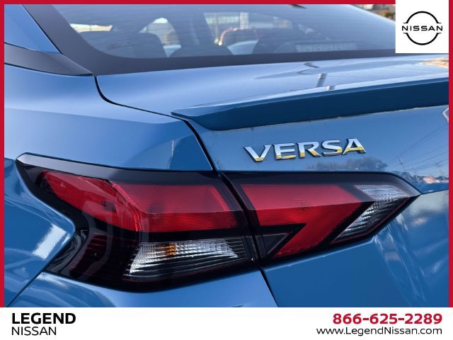 Used 2025 Nissan Versa SR w/ Trunk Package FWD image 11