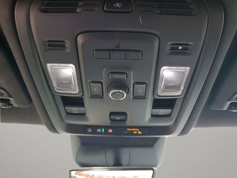 Certified 2023 Cadillac Escalade Sport Platinum w/ LPO, ONYX Package image 42