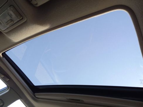 Used 2004 Toyota Avalon XLS image 21