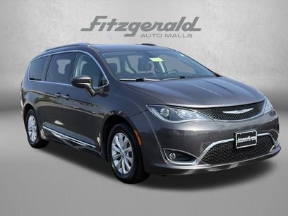 Used 2018 Chrysler Pacifica Touring-L